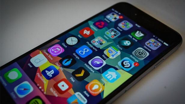 IPHONE 8 SPECS: WHAT’S NEW?Screen: The big news this year is that Apple is exp